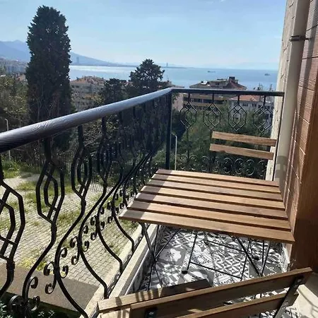 Cozy In Center Of Apartman