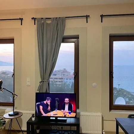 Cozy In Center Of İzmir